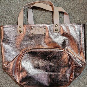 Joji & Co. - Pampa Bucket